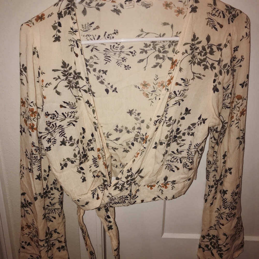 Sky & sparrow floral top!